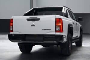 new-mitsubishi-triton-raider (7)