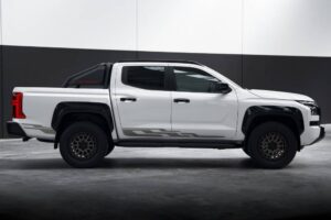 new-mitsubishi-triton-raider (8)