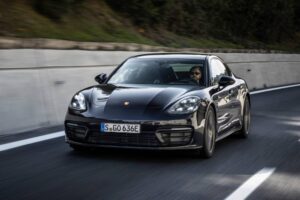 porsche_panamera_4_e-hybrid_platinum_edition_1