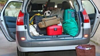 Πώς τακτοποιούμε σωστά τις αποσκευές στο πορτμπαγκάζ;