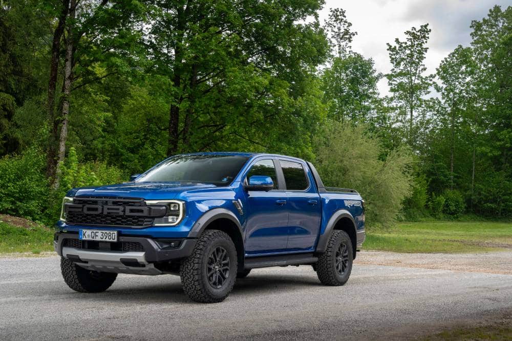 https://cdn.autogreeknews.gr/wp-content/uploads/2026/05/2026_Ranger_Raptor_Jump_1_282-1.jpg