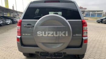 «Μπιμπελό» Suzuki Grand Vitara με 11.000 χλμ. και υγραέριο