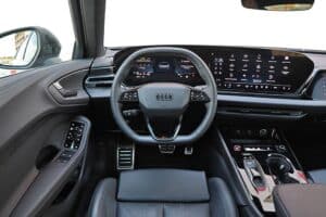 Audi A5 Sedan S line e-hybrid quattro S tronic 367 hp interior (4)