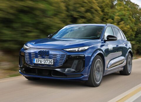 Δοκιμή Audi SQ6 SUV e-tron 490 HP