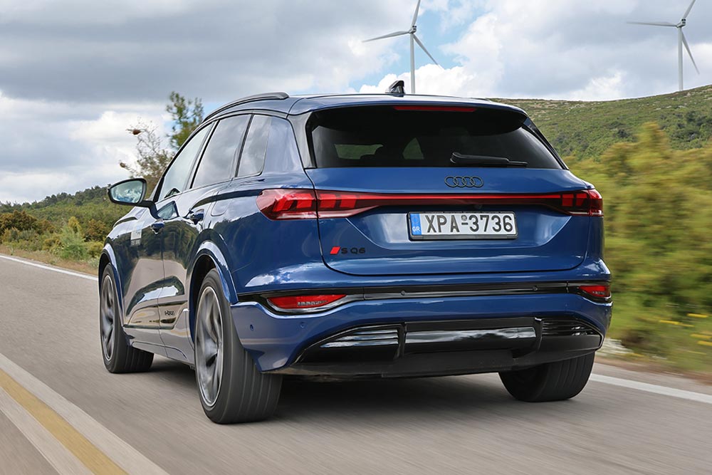 https://cdn.autogreeknews.gr/wp-content/uploads/2026/05/Audi-SQ6-SUV-e-tron-2-1.jpg