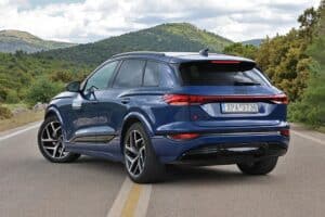 Audi SQ6 SUV e-tron (7)