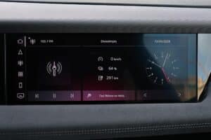 Audi SQ6 SUV e-tron interior (13)