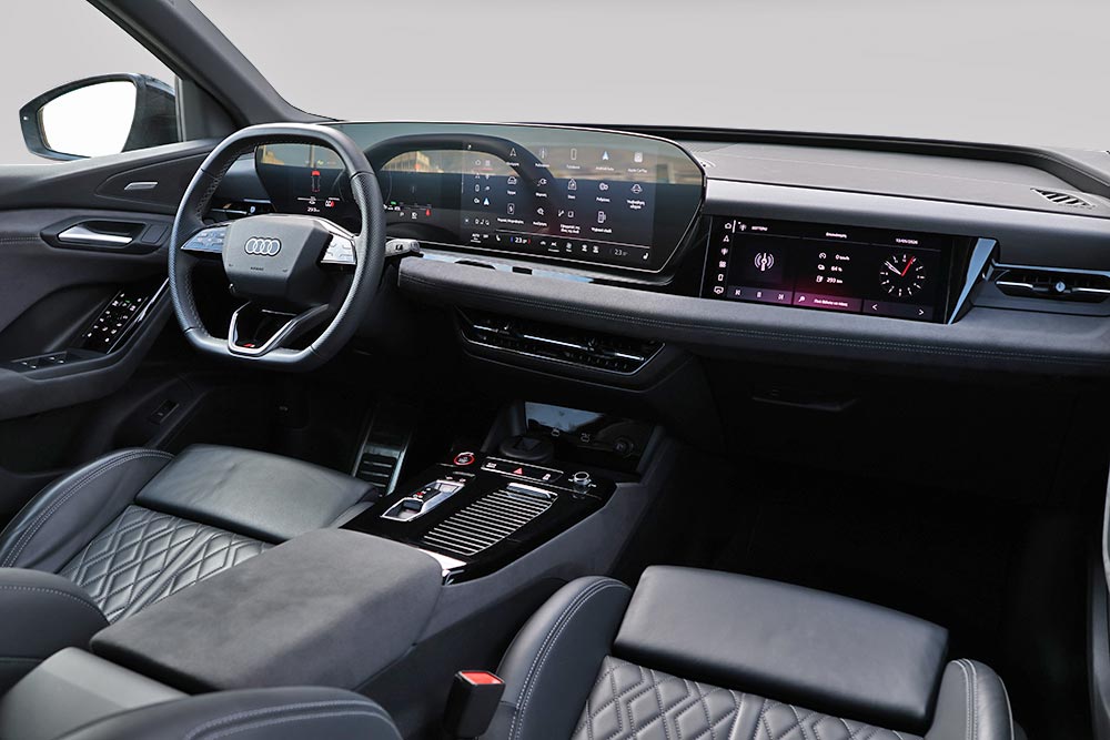 https://cdn.autogreeknews.gr/wp-content/uploads/2026/05/Audi-SQ6-SUV-e-tron-interior-3.jpg