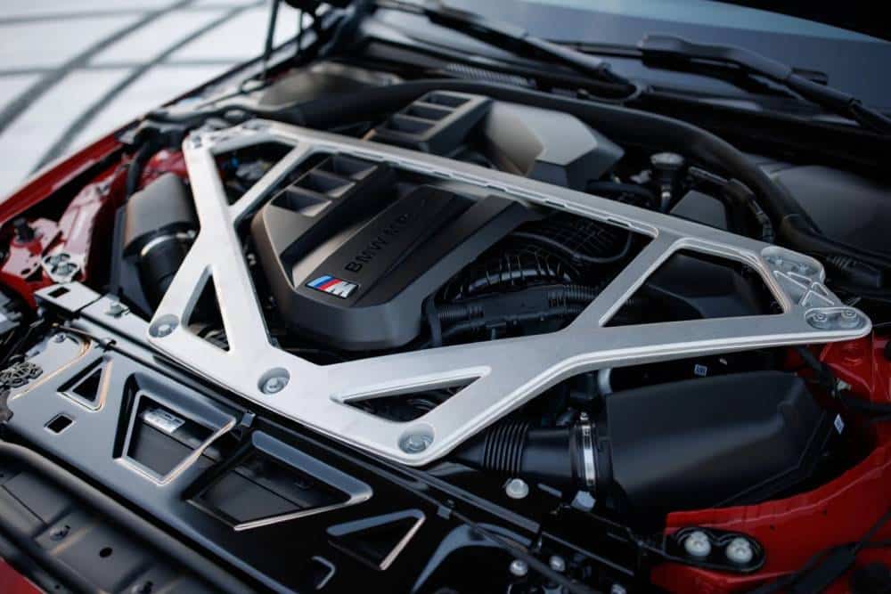 https://cdn.autogreeknews.gr/wp-content/uploads/2026/05/BMW-M3-CS-Handschalter-New-13-2048x1366-1.jpg