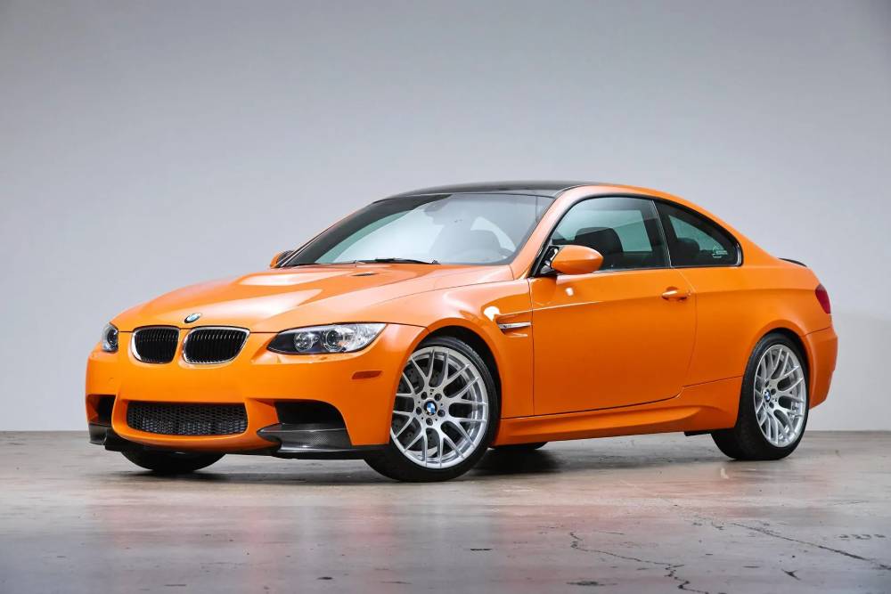 https://cdn.autogreeknews.gr/wp-content/uploads/2026/05/BMW-M3-Lime-Rock-Park-Edition-USA-1.jpg