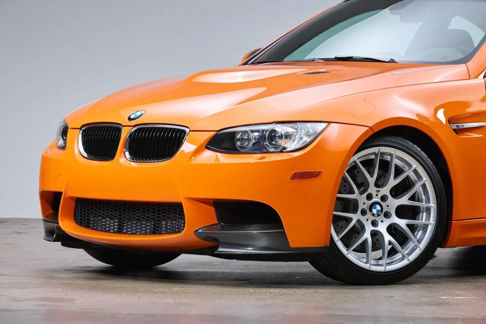 https://cdn.autogreeknews.gr/wp-content/uploads/2026/05/BMW-M3-Lime-Rock-Park-Edition-USA-13.jpg