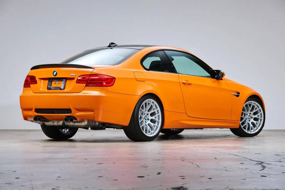 https://cdn.autogreeknews.gr/wp-content/uploads/2026/05/BMW-M3-Lime-Rock-Park-Edition-USA-5.jpg