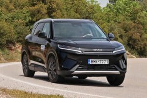 BYD ATTO 2 DM-i (13)