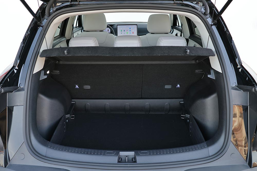 https://cdn.autogreeknews.gr/wp-content/uploads/2026/05/BYD-ATTO-2-DM-i-18.jpg