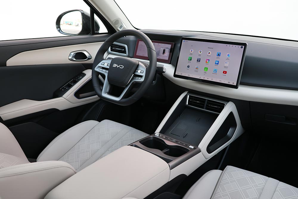 https://cdn.autogreeknews.gr/wp-content/uploads/2026/05/BYD-ATTO-2-DM-i-21.jpg