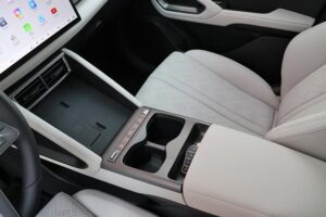BYD ATTO 2 DM-i (24)