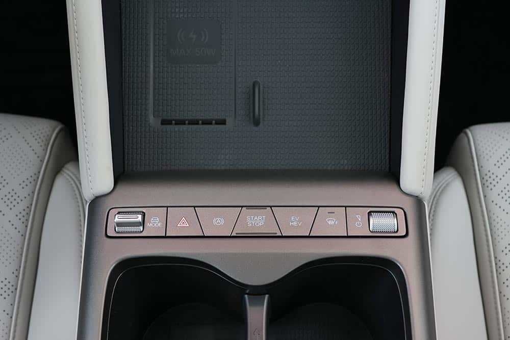 https://cdn.autogreeknews.gr/wp-content/uploads/2026/05/BYD-ATTO-2-DM-i-25.jpg