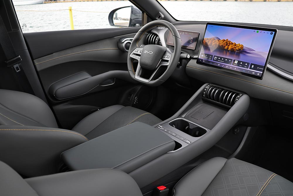 https://cdn.autogreeknews.gr/wp-content/uploads/2026/05/BYD-ATTO-3-EVO-313-PS-30.jpg