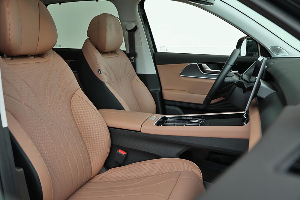 https://cdn.autogreeknews.gr/wp-content/uploads/2026/05/Chery-Tiggo-9-PHEV-interior-30.jpg