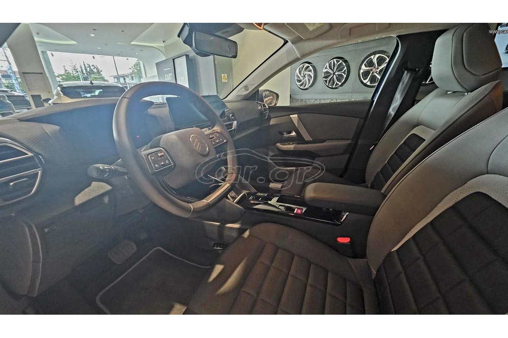 https://cdn.autogreeknews.gr/wp-content/uploads/2026/05/Citroen-C4-Hybrid-2025-4.jpg