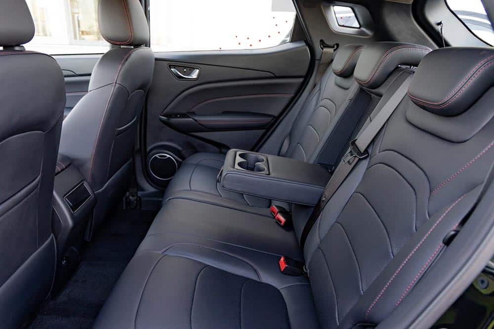 https://cdn.autogreeknews.gr/wp-content/uploads/2026/05/DFSK-500-5K-Black-30.jpg