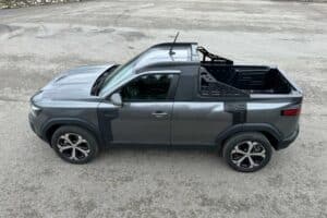 Dacia Duster pickup (3)