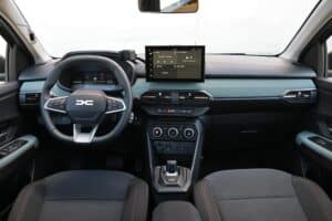Dacia Sandero Stepway ECO-G 120 interior (1)
