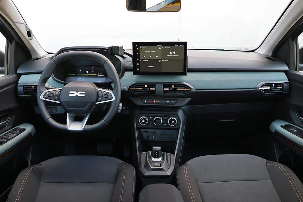 https://cdn.autogreeknews.gr/wp-content/uploads/2026/05/Dacia-Sandero-Stepway-ECO-G-120-interior-1.jpg