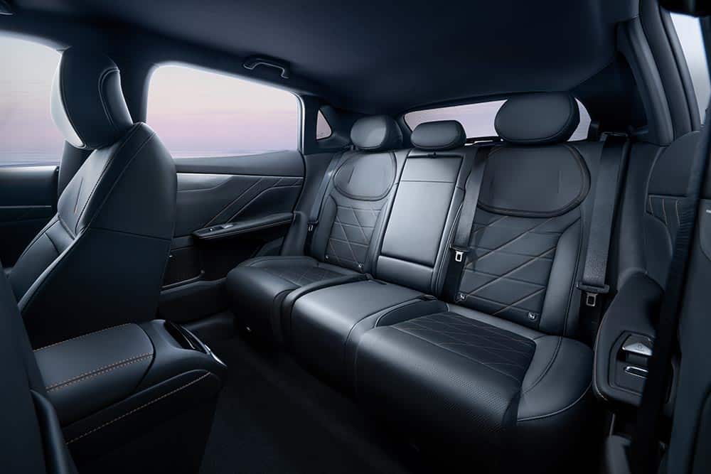 https://cdn.autogreeknews.gr/wp-content/uploads/2026/05/Deepal-S05-PHEV-interior-4.jpg