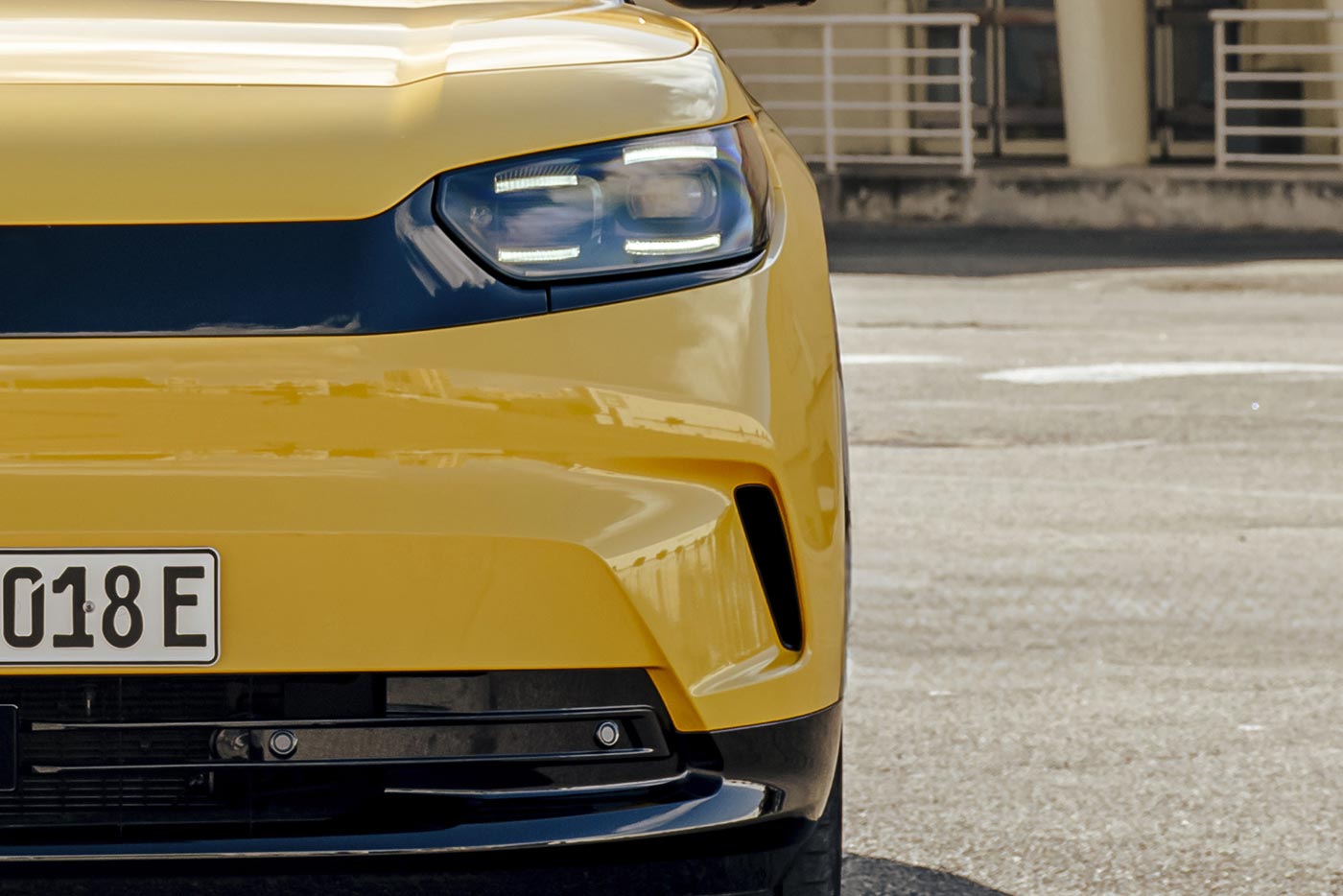 https://cdn.autogreeknews.gr/wp-content/uploads/2026/05/Ford-Capri-front.jpg
