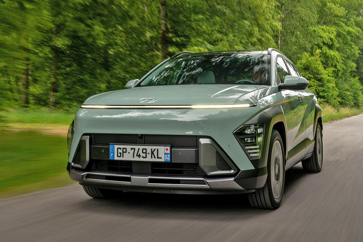 https://cdn.autogreeknews.gr/wp-content/uploads/2026/05/HD-Hyundai-Kona-2023-017.jpg