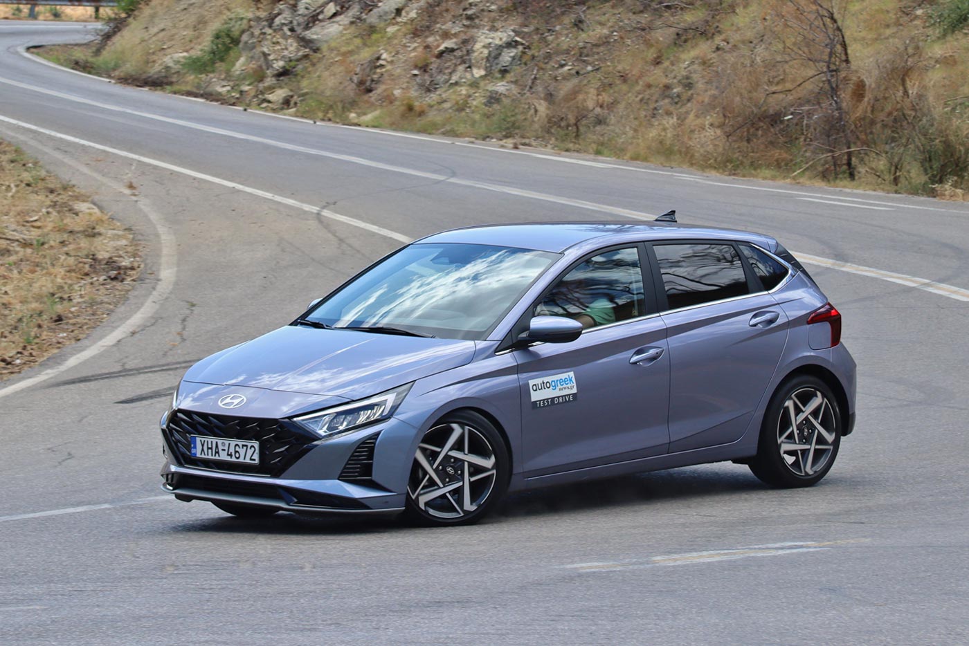 https://cdn.autogreeknews.gr/wp-content/uploads/2026/05/Hyundai-i20-strofi.jpg