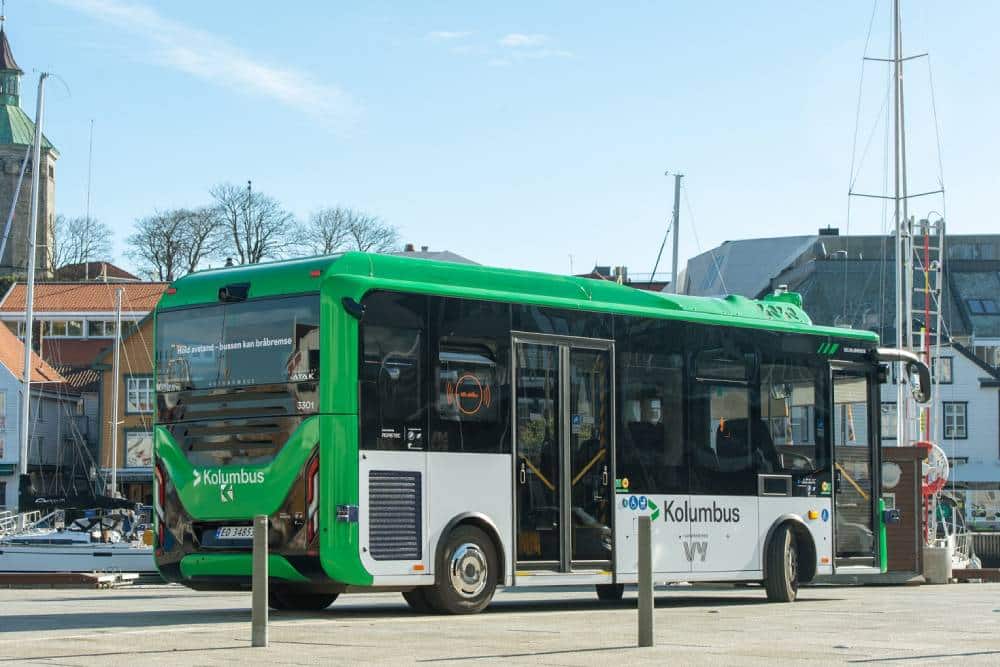 https://cdn.autogreeknews.gr/wp-content/uploads/2026/05/Karsan_Autonomous_e-bus-2.jpg
