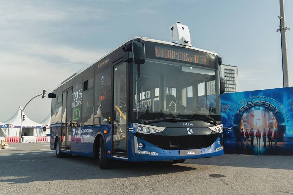 https://cdn.autogreeknews.gr/wp-content/uploads/2026/05/Karsan_Autonomous_e-bus-3.jpg