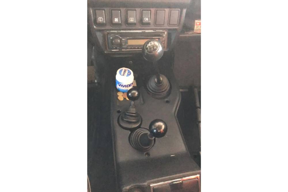 https://cdn.autogreeknews.gr/wp-content/uploads/2026/05/Lada_Niva_19_TD_GLX_2001_for_sale-4.jpg