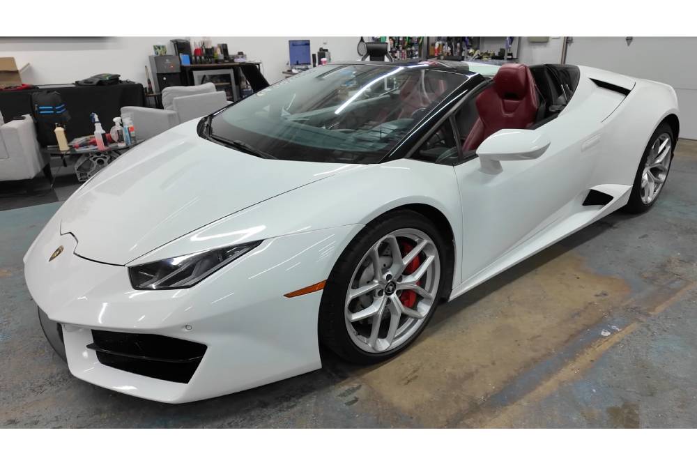https://cdn.autogreeknews.gr/wp-content/uploads/2026/05/Lamborghini_Huracan_Spider_85000-km-1.jpg