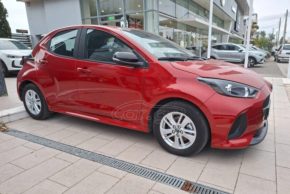 https://cdn.autogreeknews.gr/wp-content/uploads/2026/05/Mazda2-Hybrid-2025.jpg