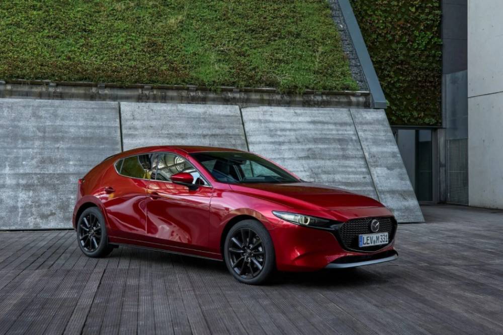 https://cdn.autogreeknews.gr/wp-content/uploads/2026/05/Mazda3-2027-Europe-2-2048x1365-1.jpg