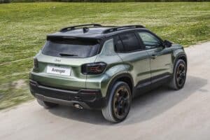 New-Jeep-Avenger-4xe-85th-anniversary-(5)