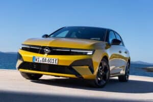 OpelAstraPlug-in-Hybrid (3) (1)