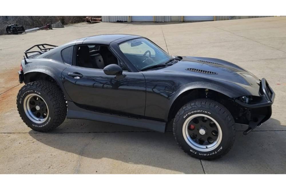 https://cdn.autogreeknews.gr/wp-content/uploads/2026/05/Paco-Motorsports-Mazda-MX-5-Beachster-2-2048x1138-1.jpg