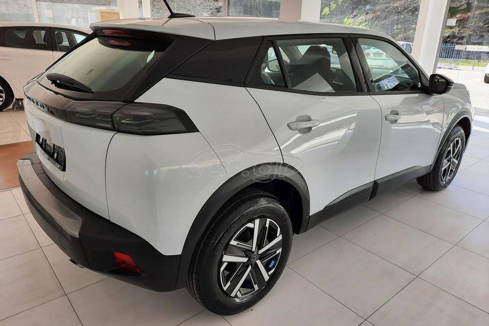 https://cdn.autogreeknews.gr/wp-content/uploads/2026/05/Peugeot-2008-2025-12-100hp-STYLE-3.jpg