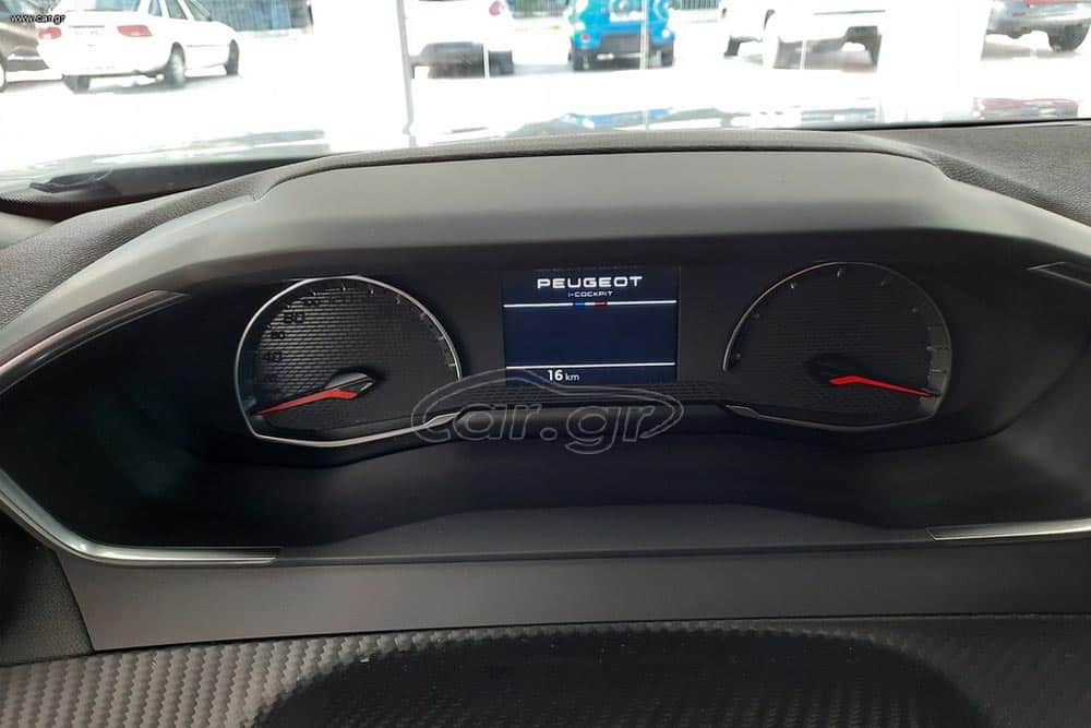 https://cdn.autogreeknews.gr/wp-content/uploads/2026/05/Peugeot-2008-2025-12-100hp-STYLE-6.jpg