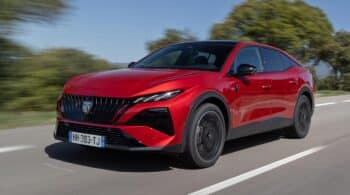 Νέο Peugeot 408 Hybrid σε πολύ χαμηλότερη τιμή