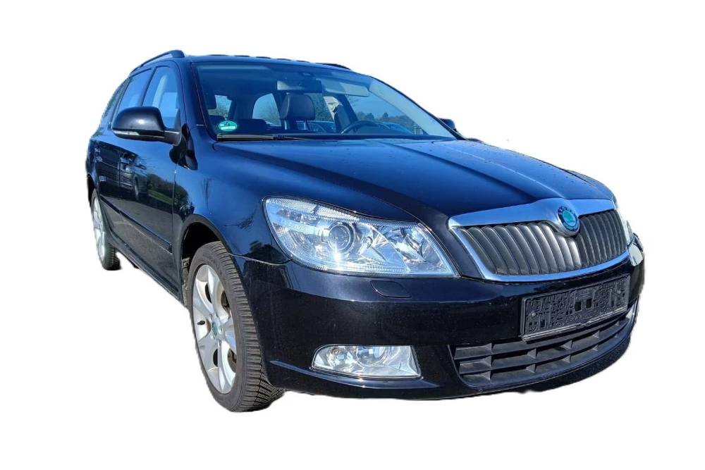 https://cdn.autogreeknews.gr/wp-content/uploads/2026/05/Skoda_Octavia_Combi_16_TDI_2013_for_sale-1.jpg