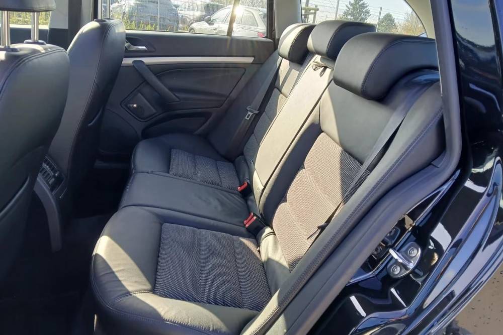 https://cdn.autogreeknews.gr/wp-content/uploads/2026/05/Skoda_Octavia_Combi_16_TDI_2013_for_sale-4.jpg
