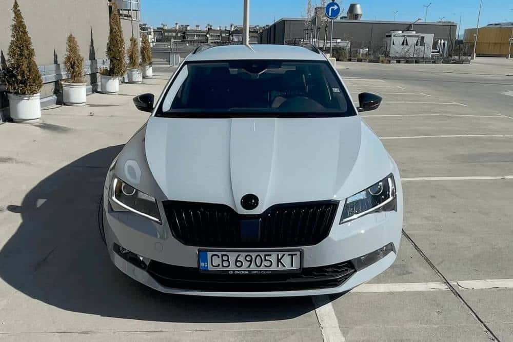 https://cdn.autogreeknews.gr/wp-content/uploads/2026/05/Skoda_Superb_Combi_20_TSI_4x4_2017_570_hp-1.jpg