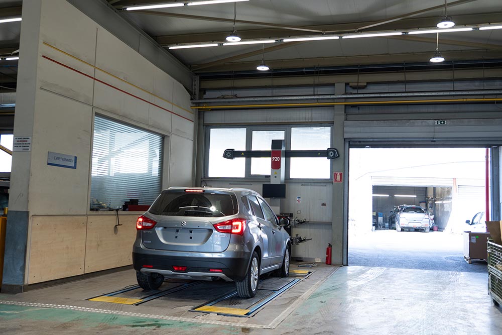 https://cdn.autogreeknews.gr/wp-content/uploads/2026/05/Suzuki-Sfakianakis-2.jpg