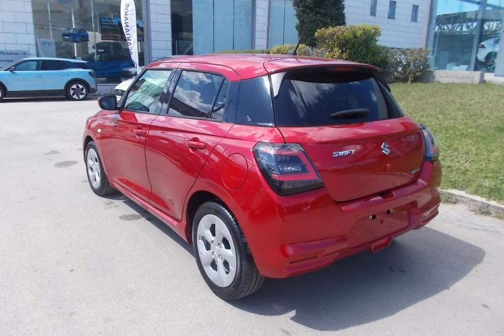 https://cdn.autogreeknews.gr/wp-content/uploads/2026/05/Suzuki-Swift-Hybrid-CVT-2025-2.jpg