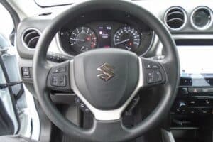 Suzuki Vitara 2025 sfakianakis epiloges (6)